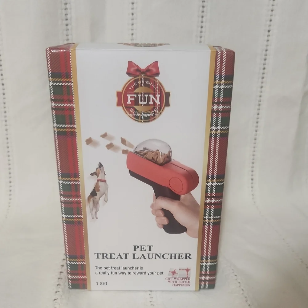 Pet Treat Launcher